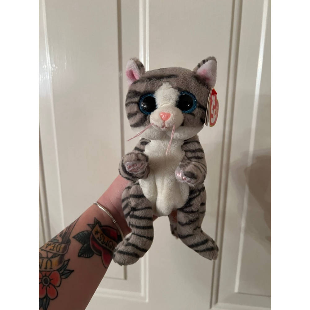 Ty Beanie Baby Mitzi Gray White Striped Cat Stuffed Animal